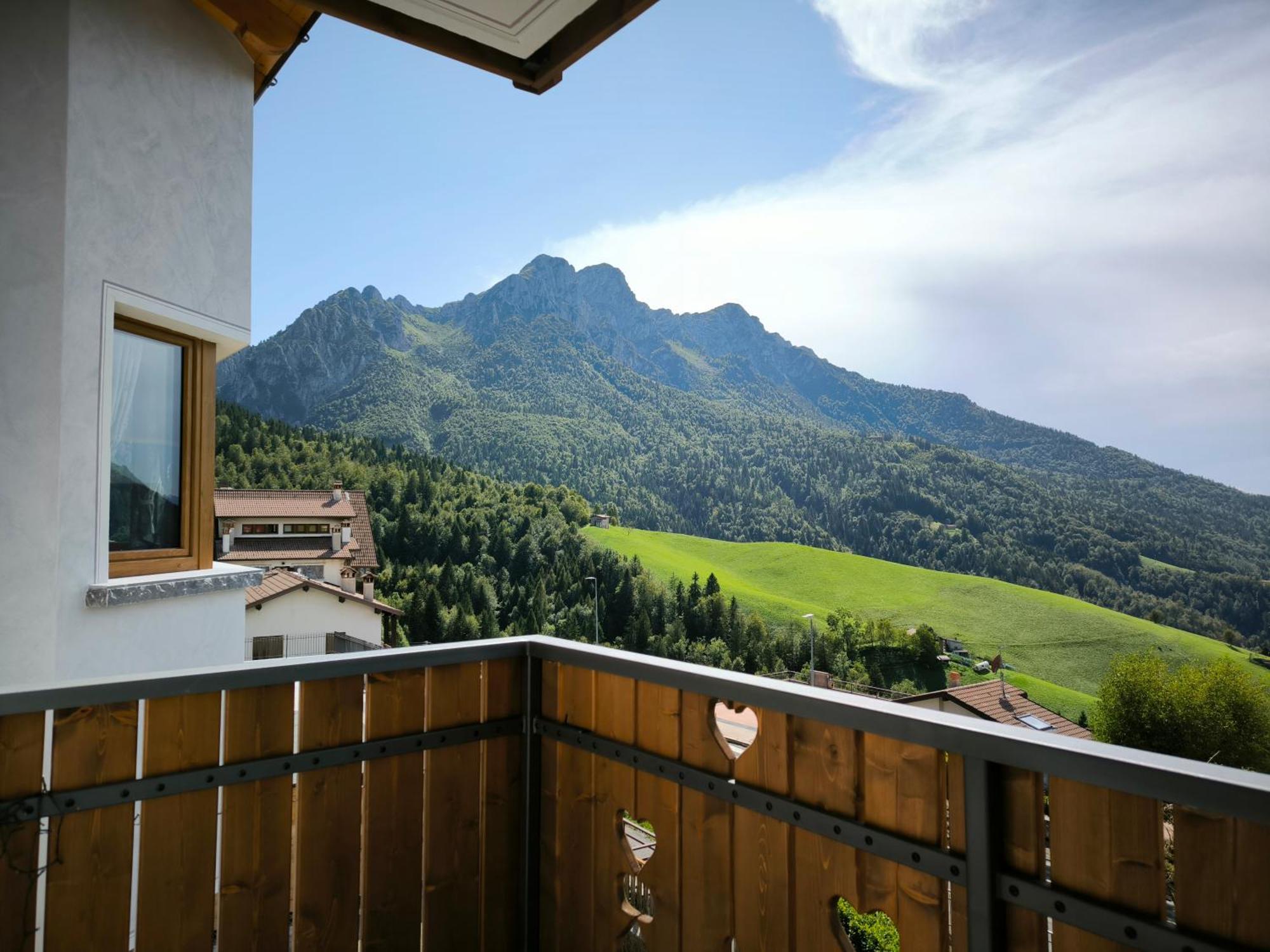 Atelier Della Montagna Acomodação com café da manhã Zambla Alta Exterior foto